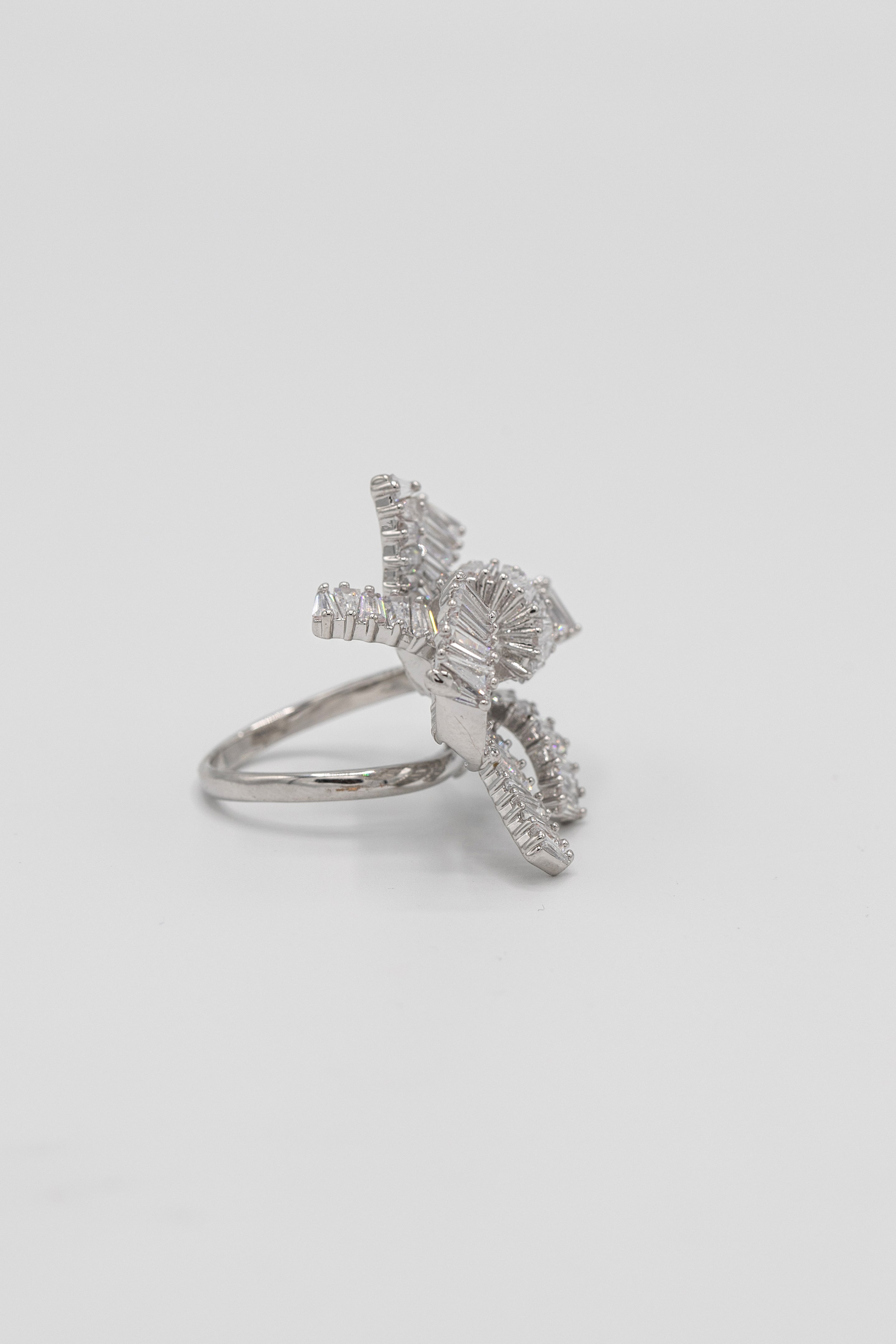 Ribbon Royale Ring