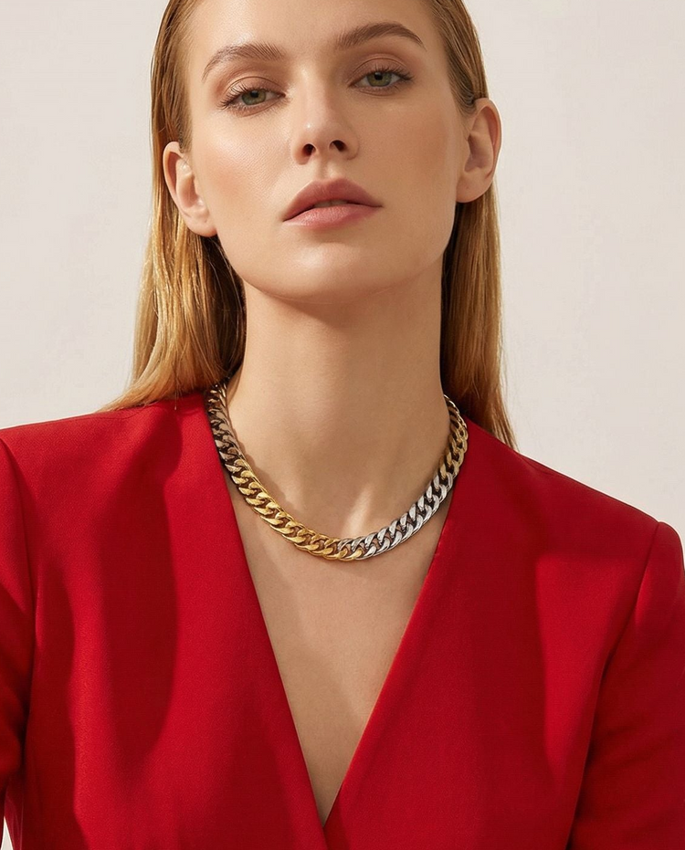 GOLDEN NECKLACES – Eye Candy Los Angeles