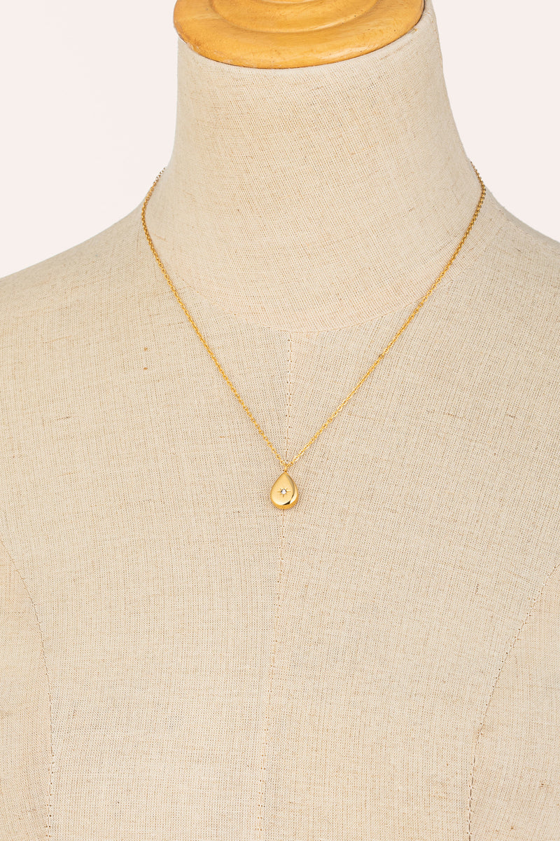 Tear Drop Pendant Necklace