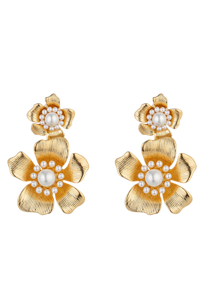 Amelia Golden Flower Earrings: Blossoming Beauty in Every Petal.